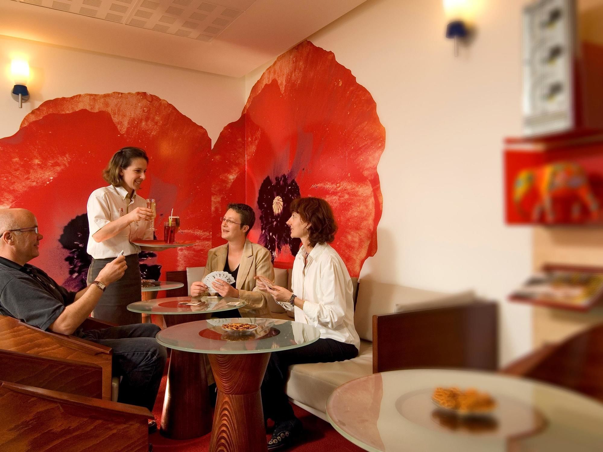 Фото ibis Rouen Centre Champ-de-Mars