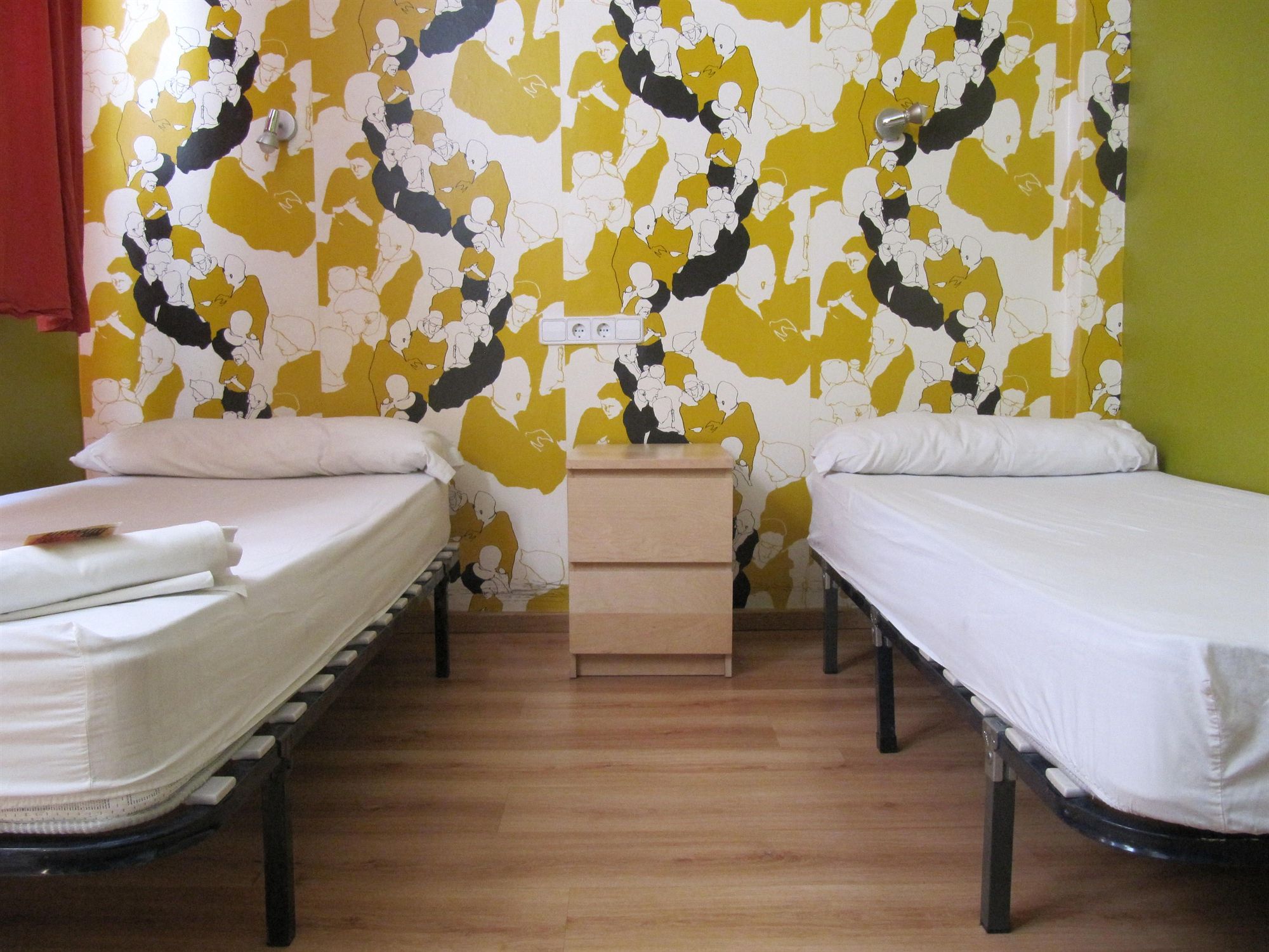 Фото Yellow Nest Hostel Barcelona