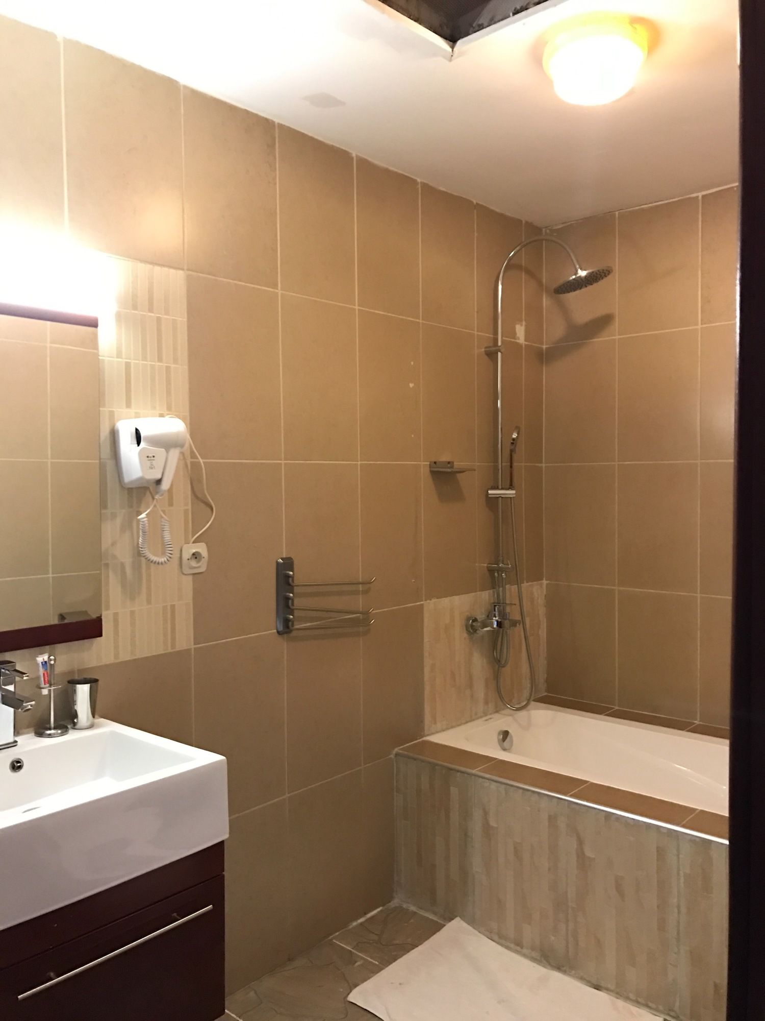 Фото Inside Afrika Boutique Hotel