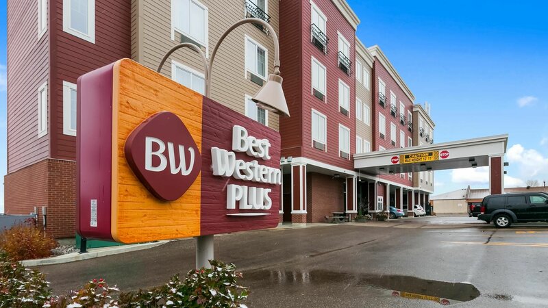 Гостиница Best Western Plus Chateau Inn Sylvan Lake
