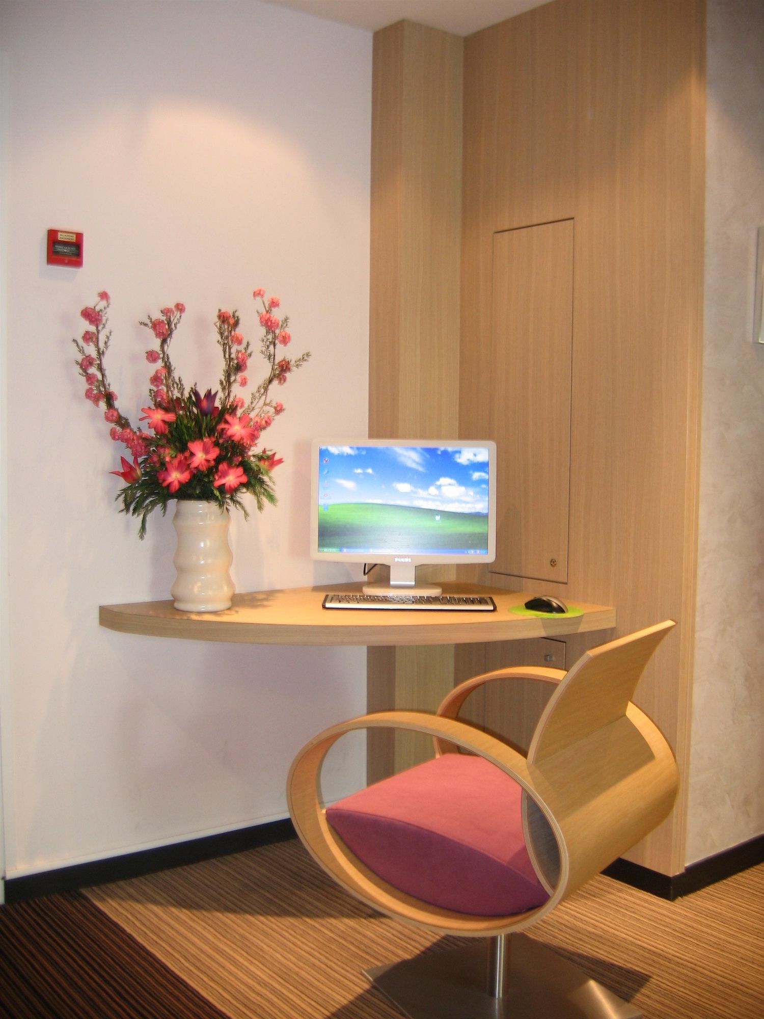 Фото Ibis Styles Annecy Centre Gare