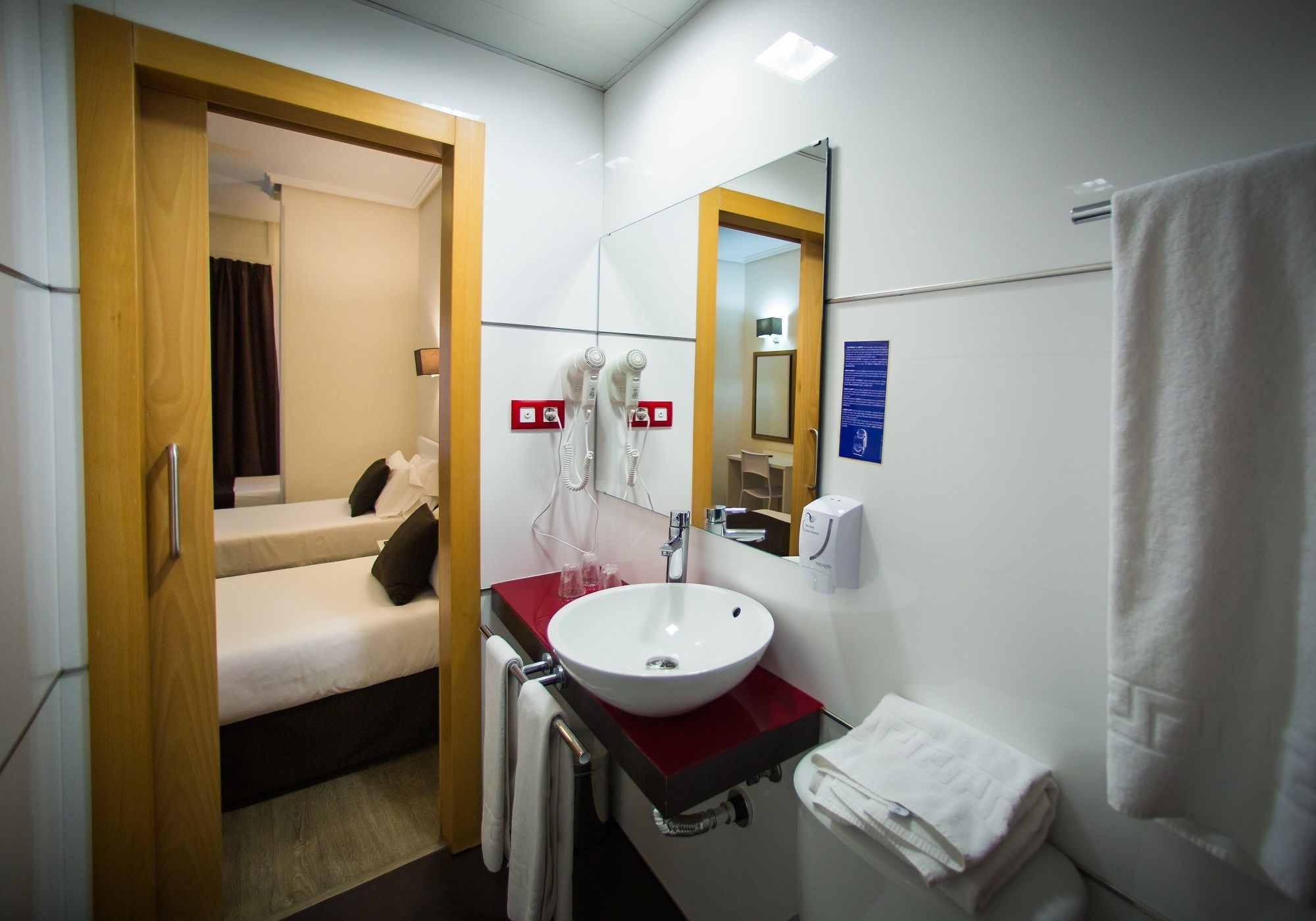 Фото Sweet Hotel Continental