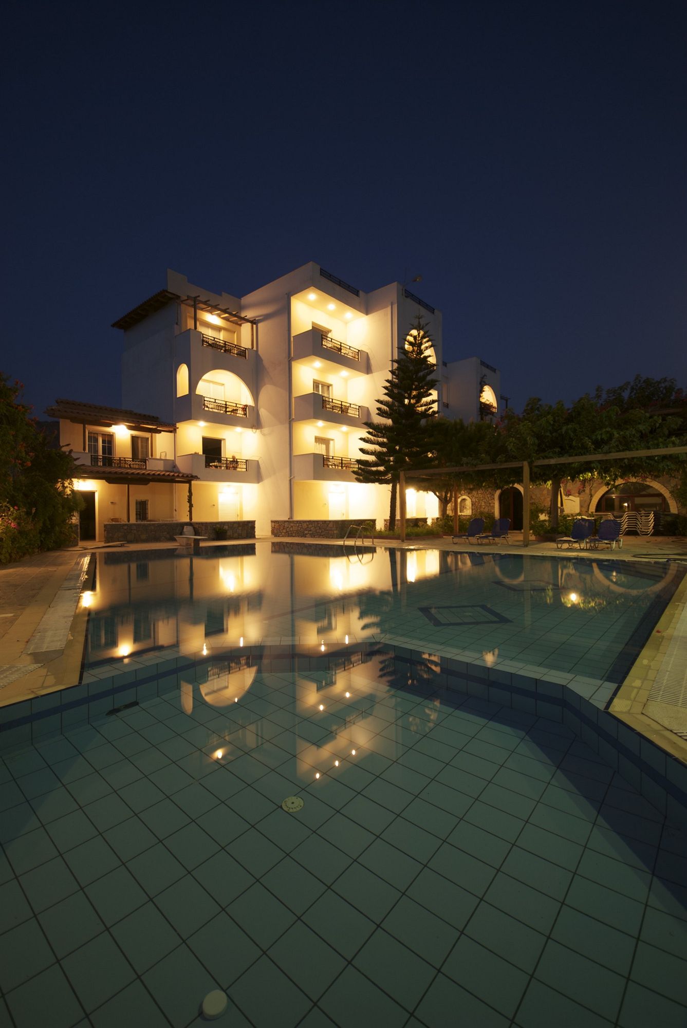 Фото Sarikampos Beach