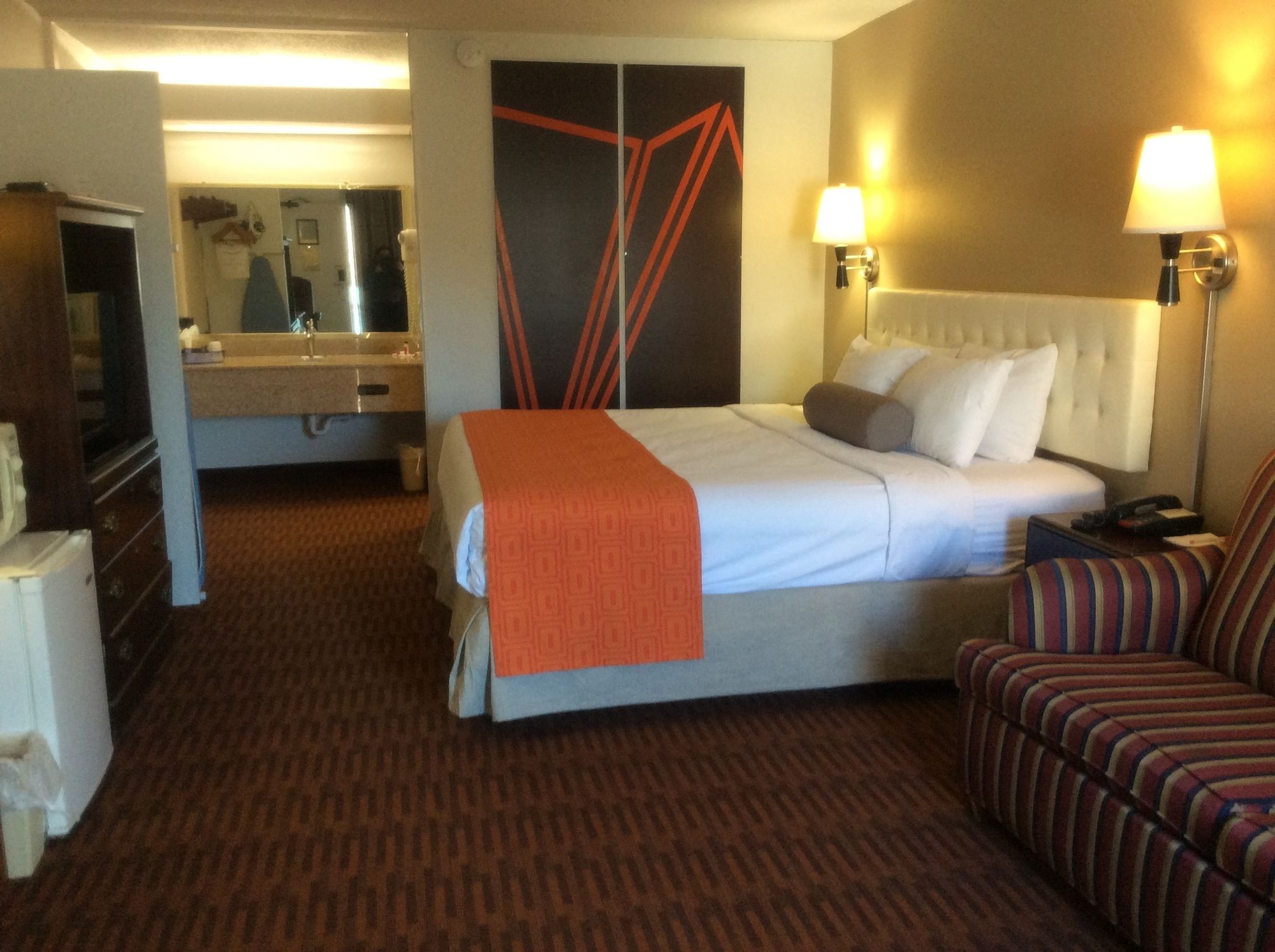 Фото Howard Johnson by Wyndham Albany