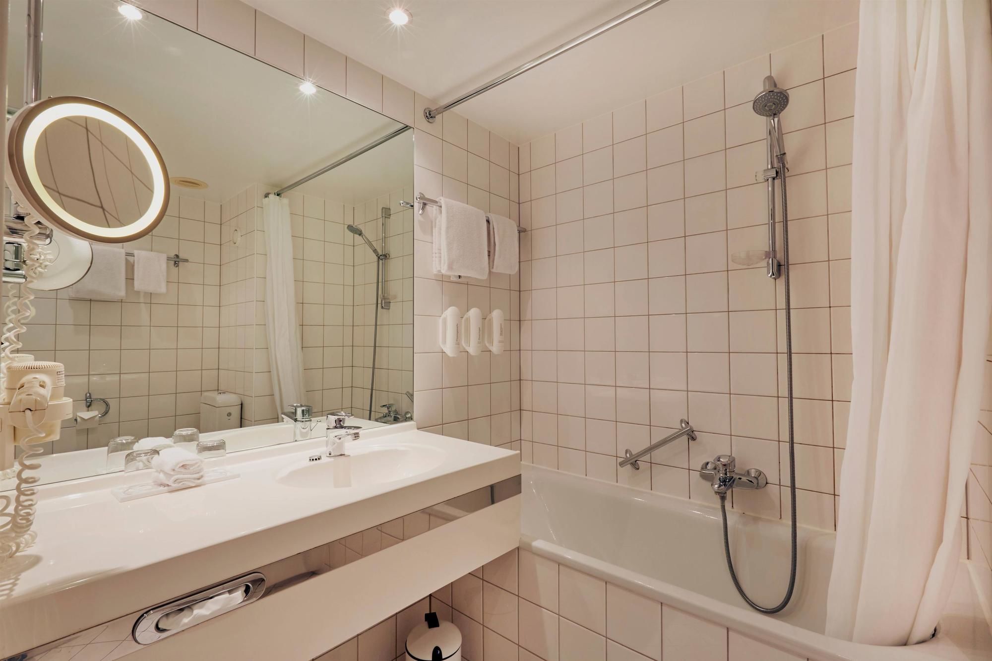 Фото H4 Hotel Leipzig