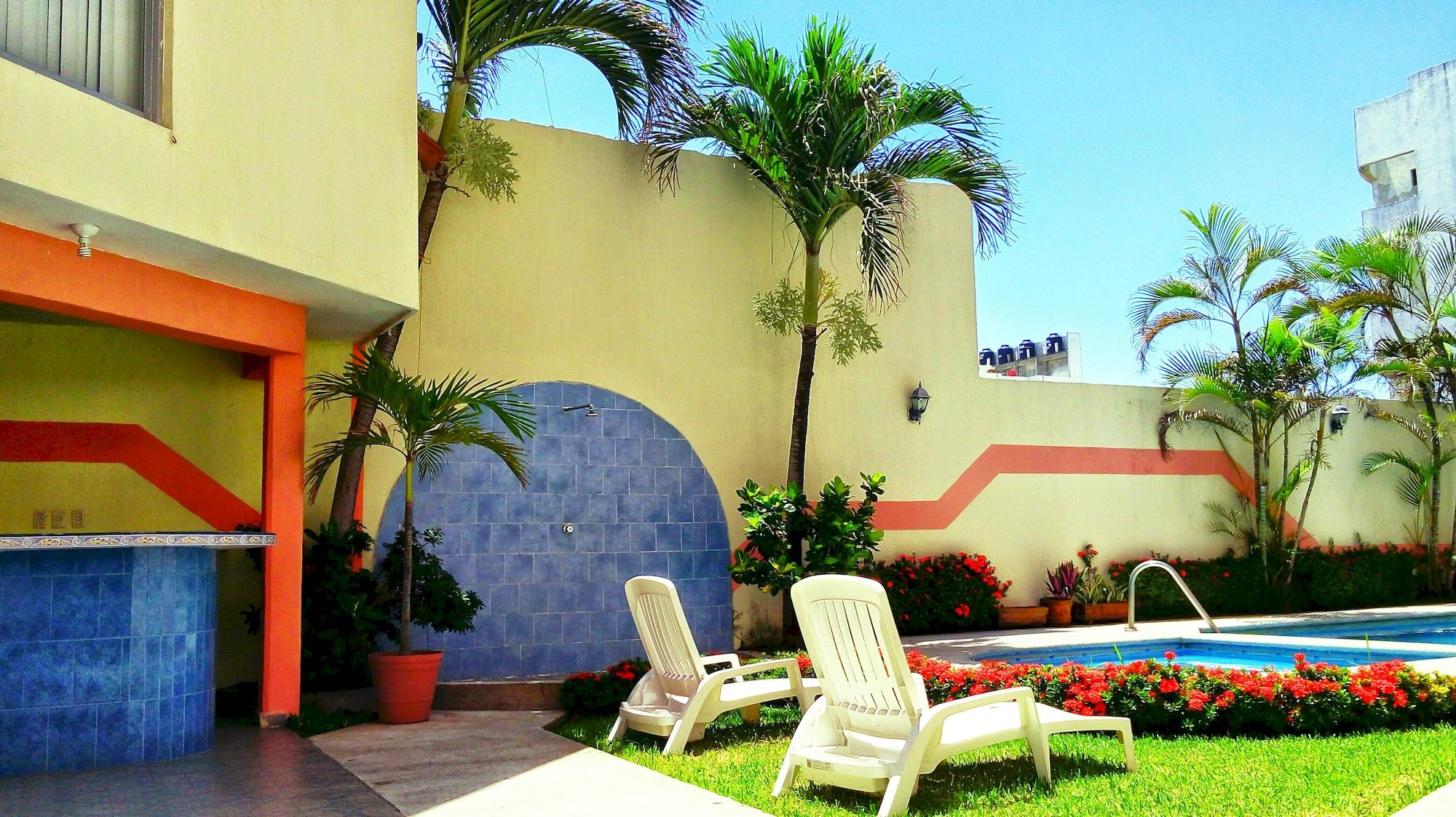 Фото Hotel Plaza Jardín