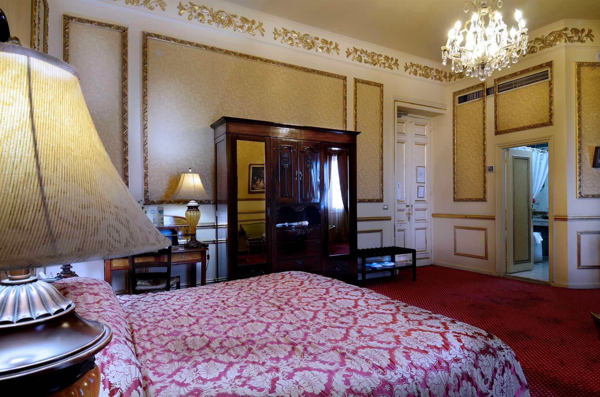 Фото Paradise Inn Le Metropole Hotel