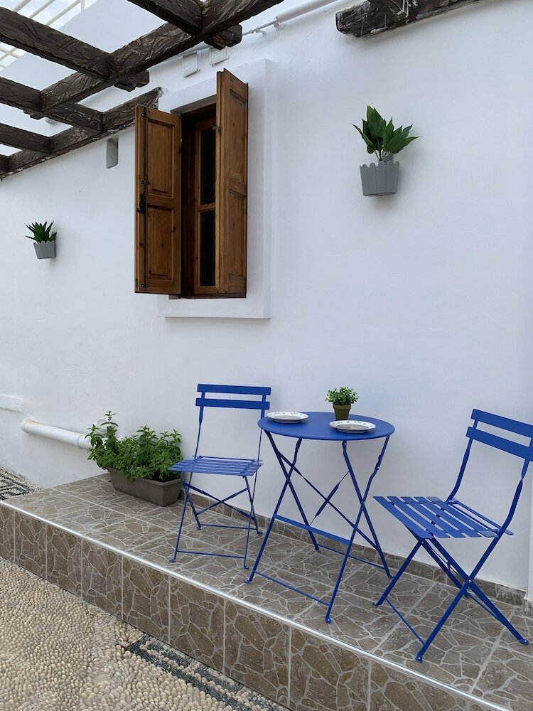 Фото Pals Studios Pefkos