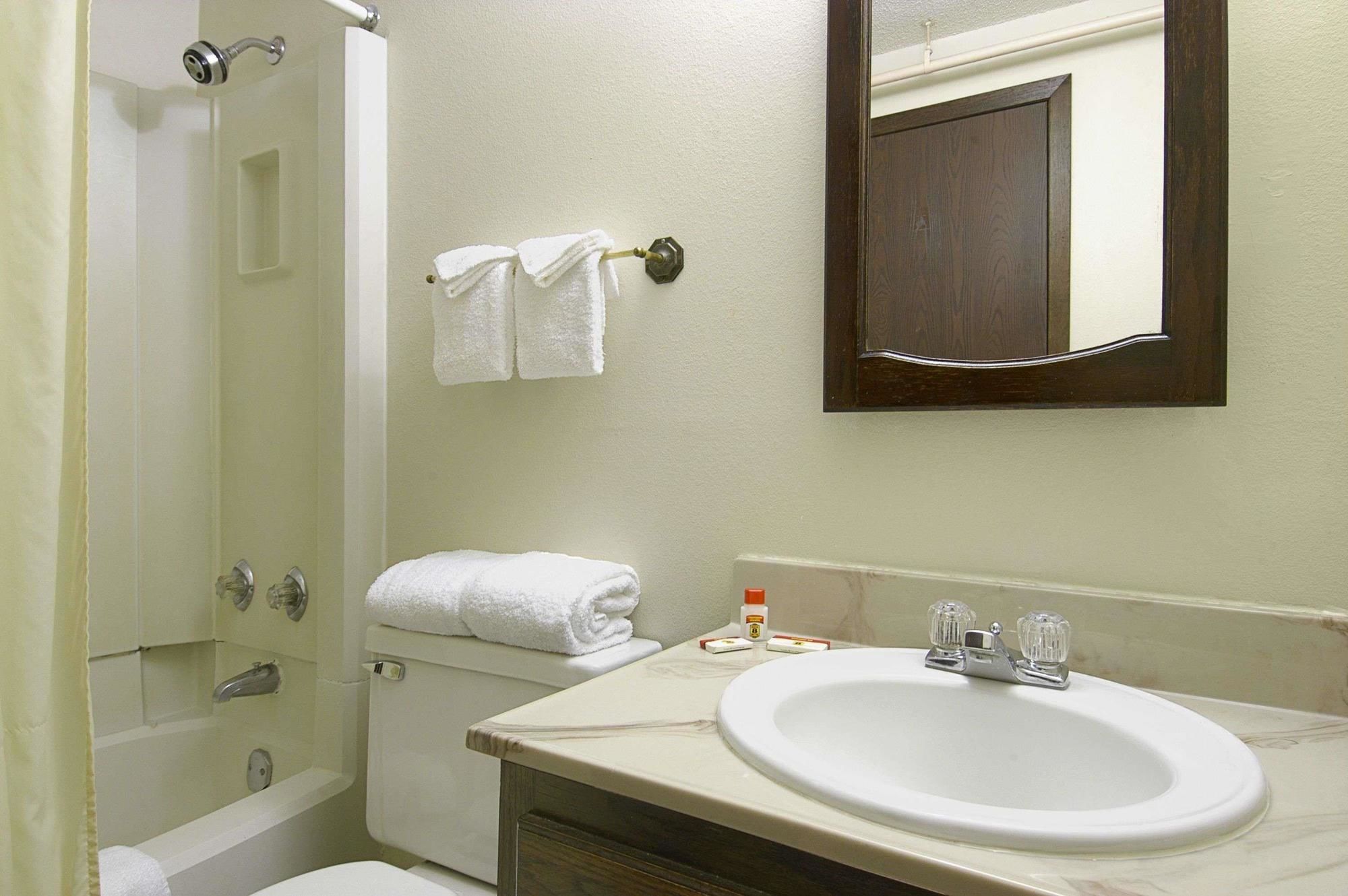 Фото Baymont by Wyndham Rochester Mayo Clinic Area