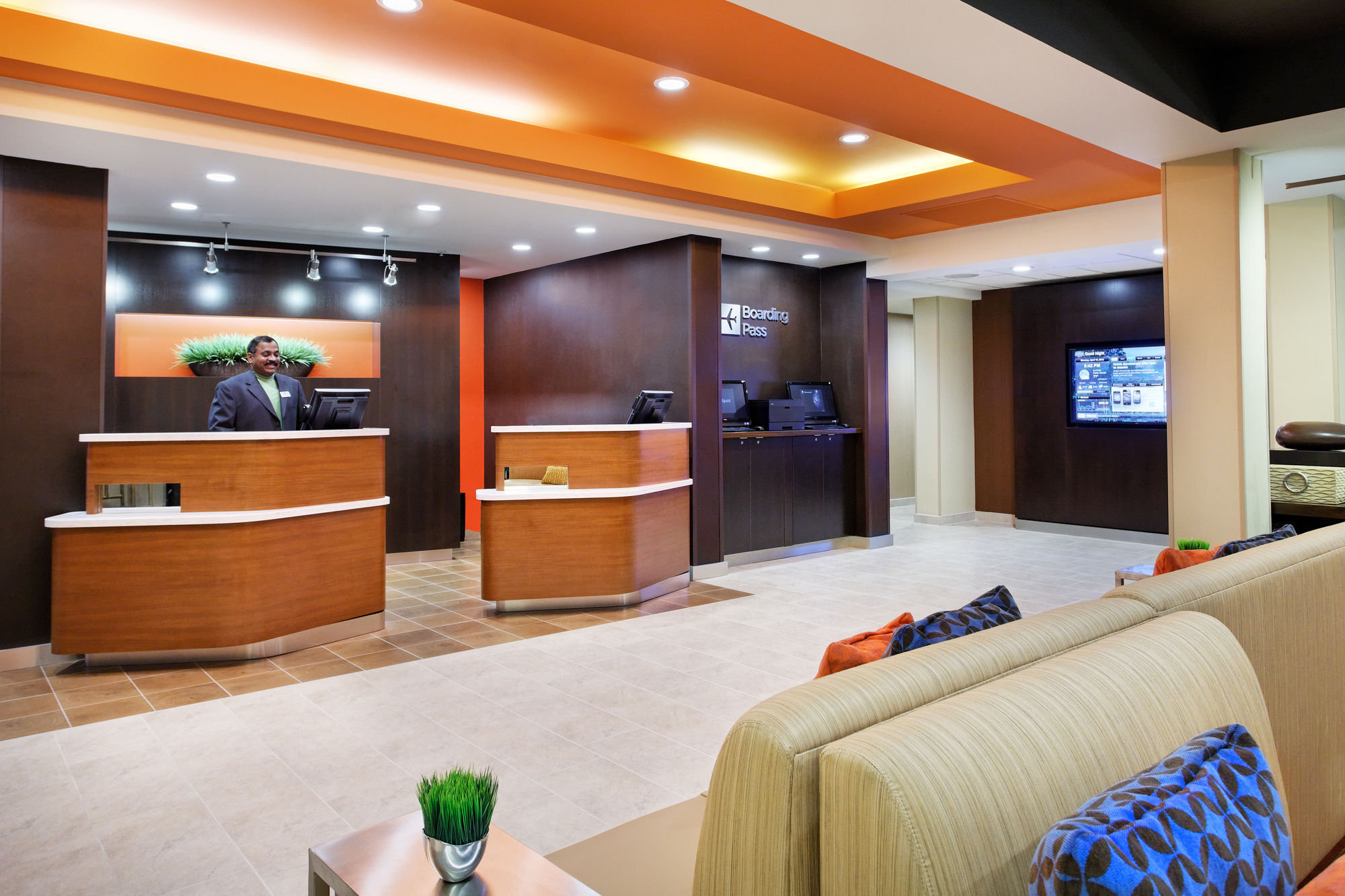 Фото Courtyard by Marriott Tallahassee North/I-10 Capital Circle