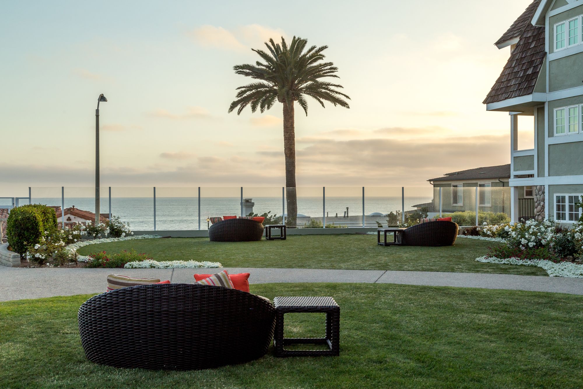 Фото Carlsbad Inn Beach Resort