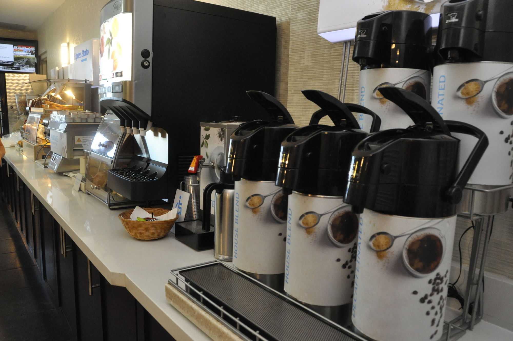 Фото Holiday Inn Express Hotel & Suites Barrie, an Ihg Hotel