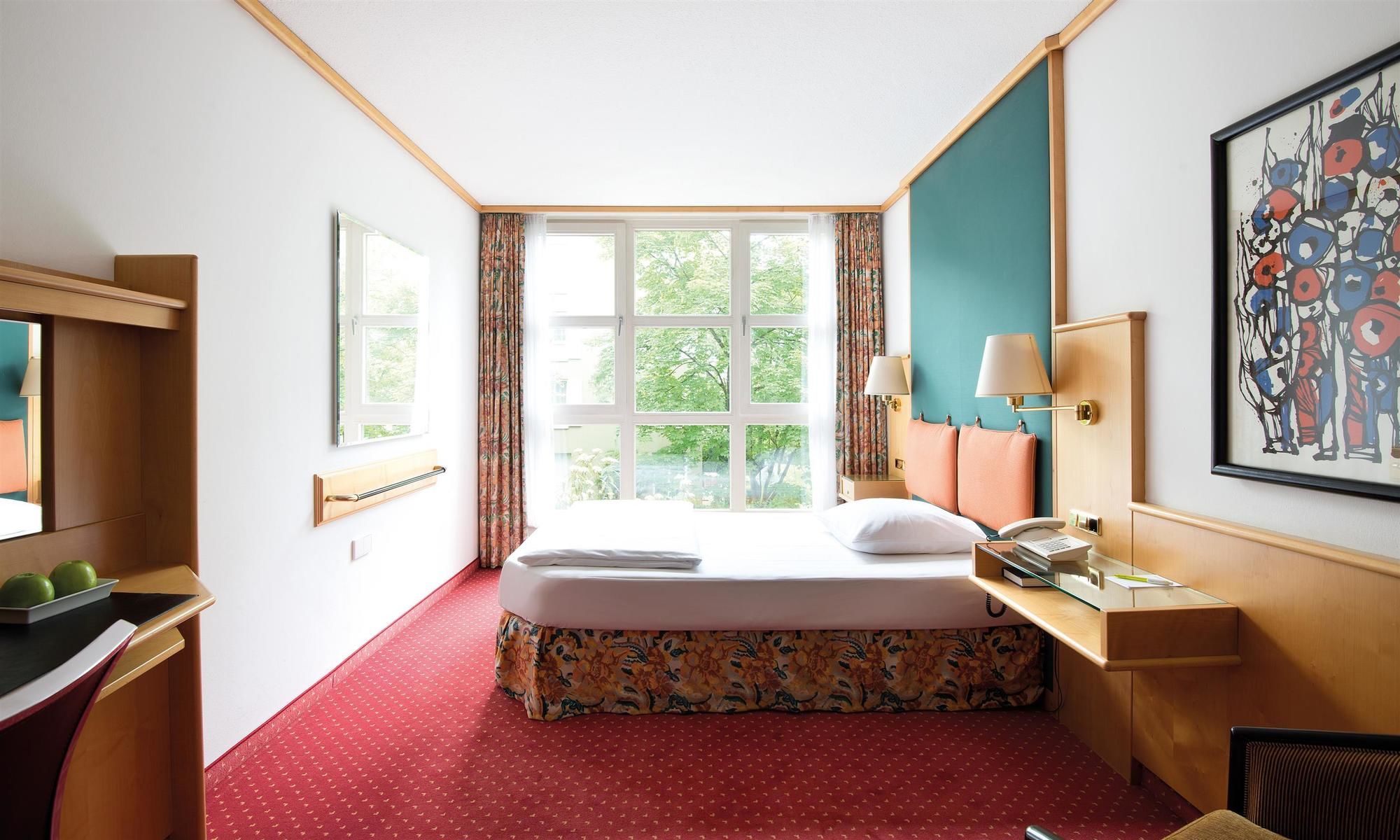 Фото Living Hotel am Olympiapark