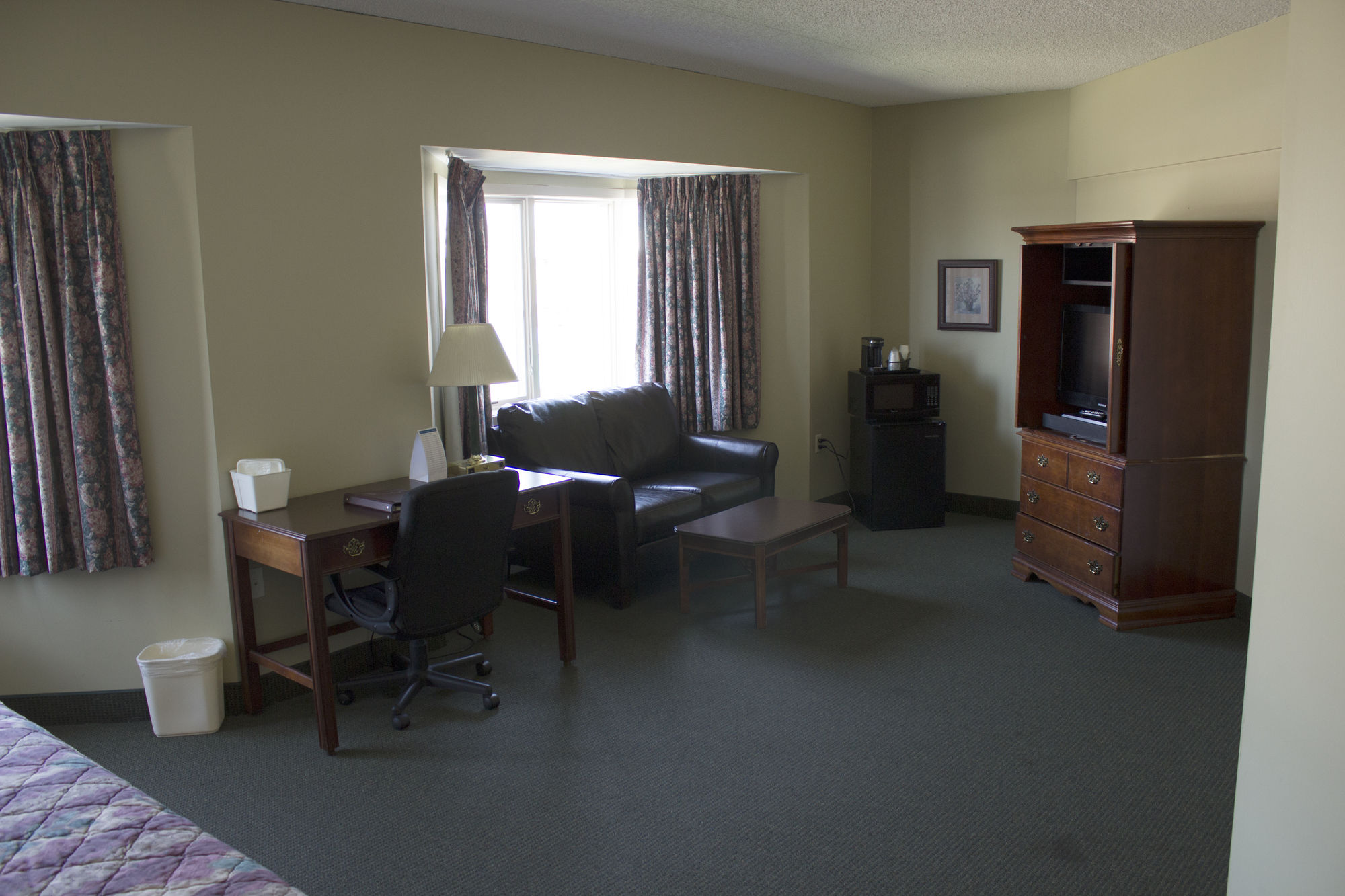 Фото Comstock Inn and Conference Center