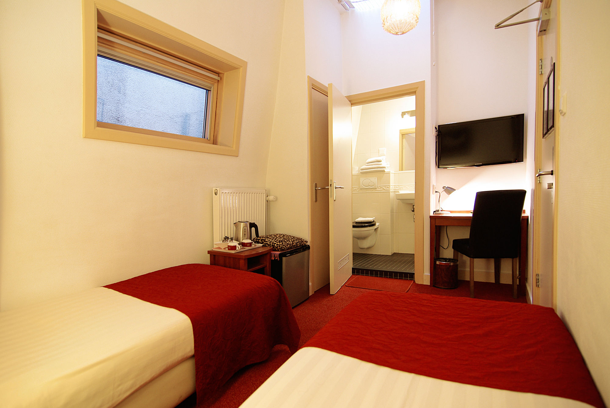 Фото Hotel Parklane