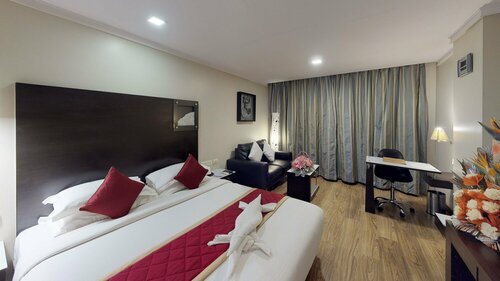 Гостиница 37th Crescent Hotel в Бангалоре