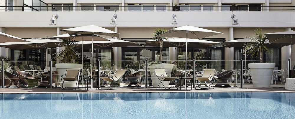 Фото Novotel Avignon Centre