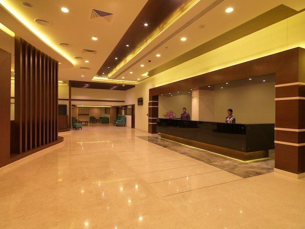 Фото Royal Orchid Central