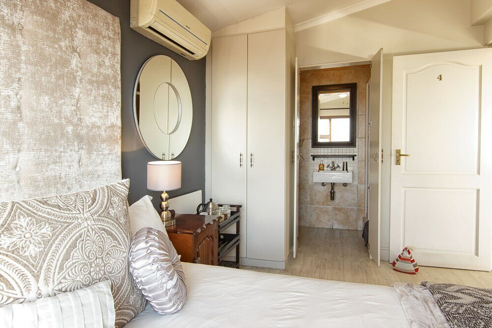 Фото Bluegum Hill Guesthouse & Apartments