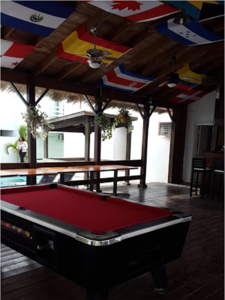 Фото Land Shark Coco Plum Resort