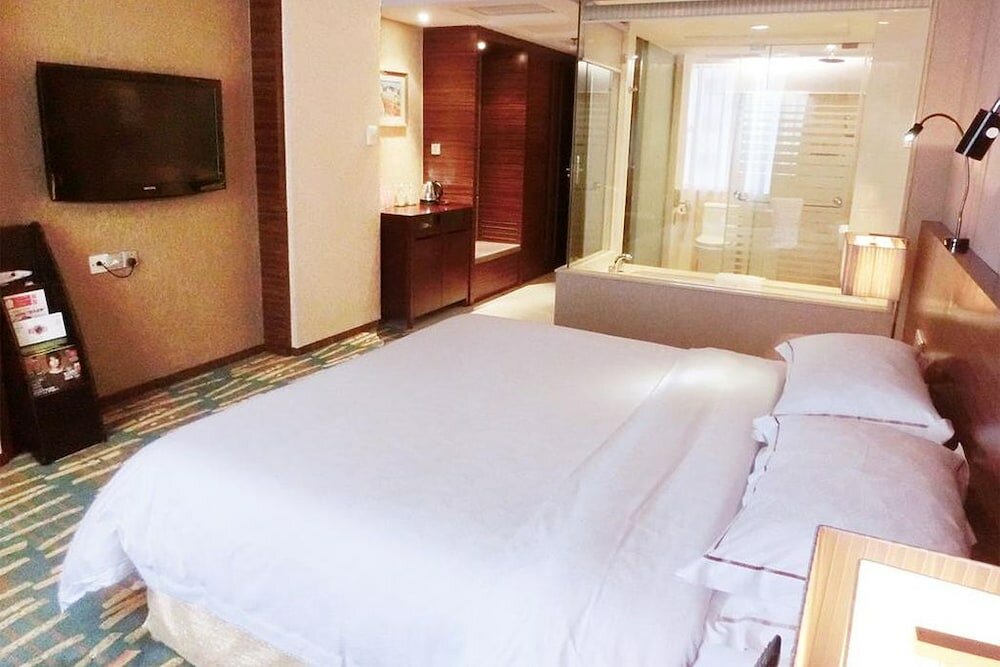 Фото Good International Hotel