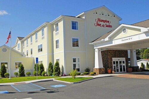 Внешний вид отеля Hampton Inn & Suites Mystic в Стонингтоне, фото 2