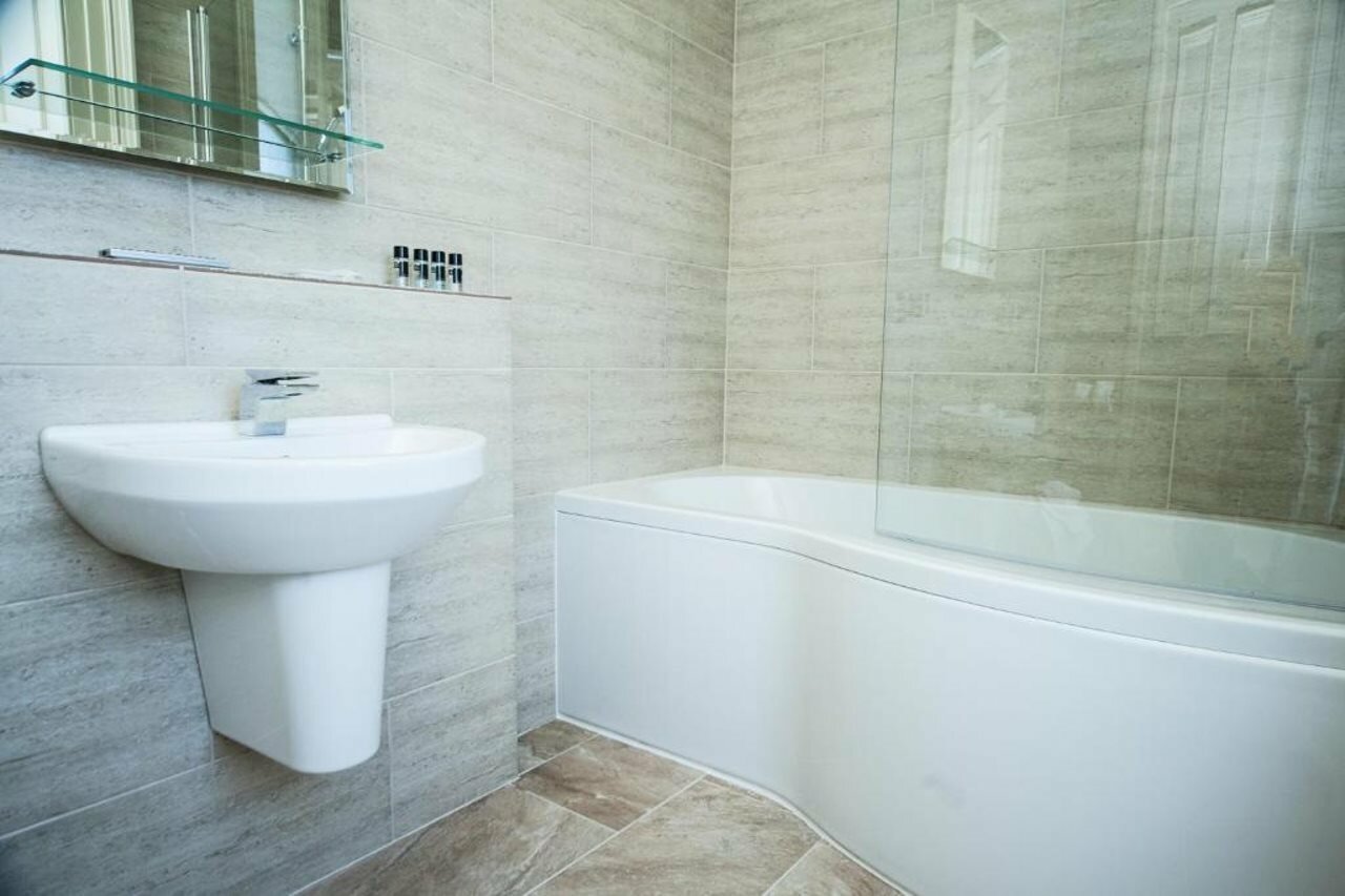 Фото Best Western Edinburgh South Braid Hills Hotel