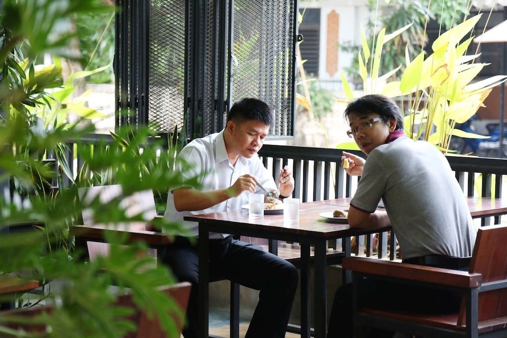 Фото The Coconut Hotel