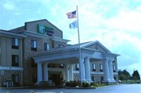 Фото Holiday Inn Express & Suites Greenfield, an Ihg Hotel