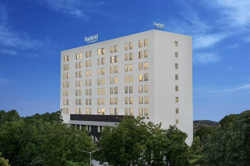 Гостиница Fairfield by Marriott Ahmedabad в Ахмадабаде
