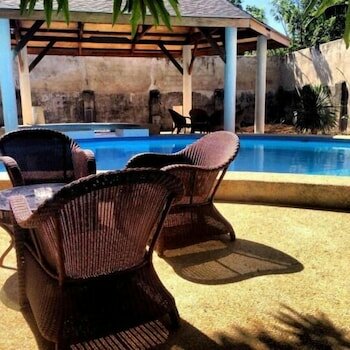 Фото Lapu Lapu Cottages and Restaurant