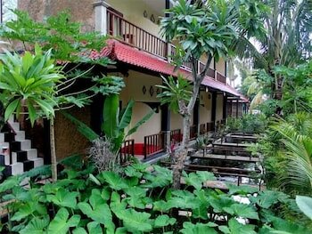 Фото Bali Bhuana Beach Cottages