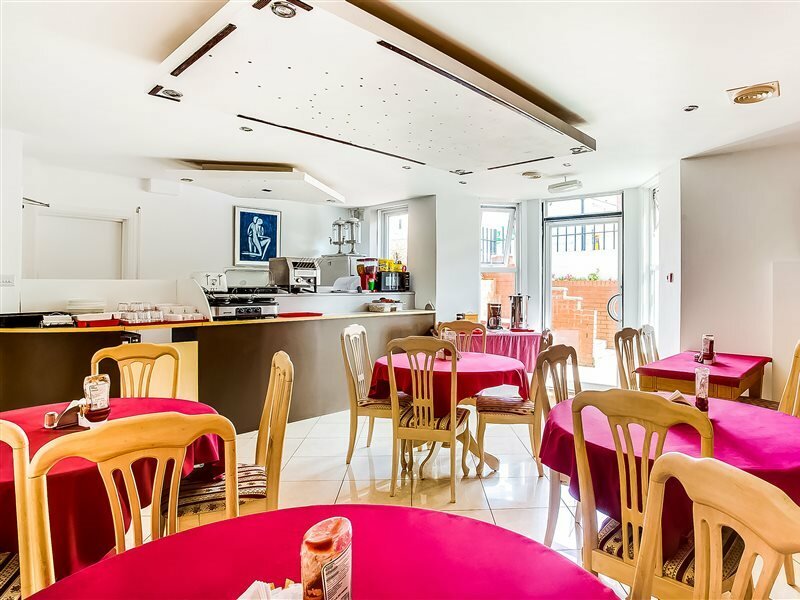 Фото Oyo London Guest House