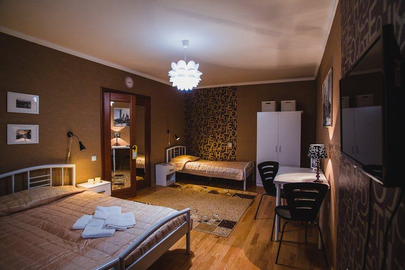 Фото Три зайца