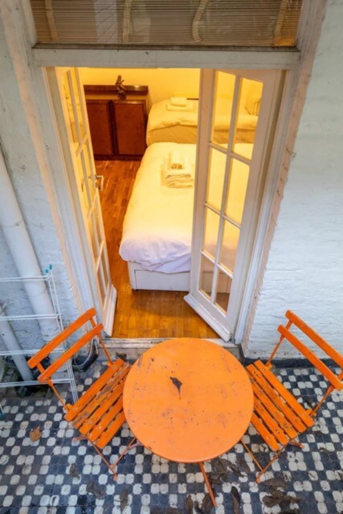 Фото Enchanting 1bd Flat With Garden, Knightsbridge!