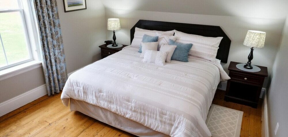 Фото Montgomery Inn Ingleside