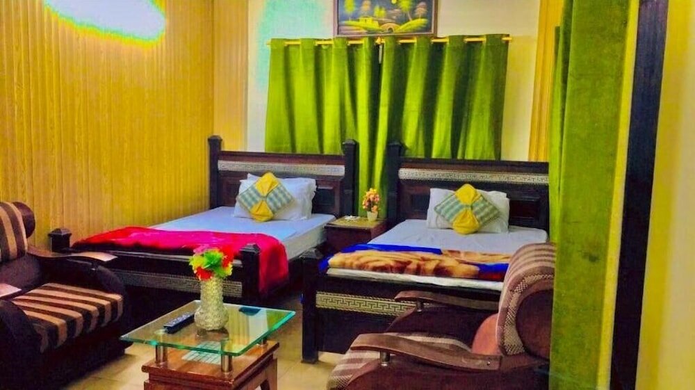 Фото Embassy inn Guest House Hyderabad