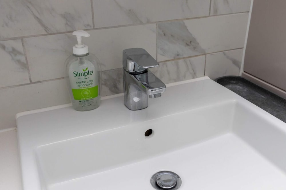 Фото Pristine 1bd Flat W/balcony - Elephant & Castle!