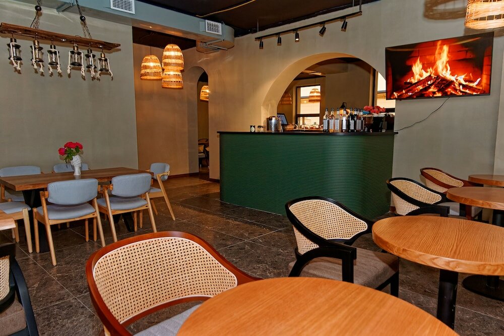 Фото Aston Hotel