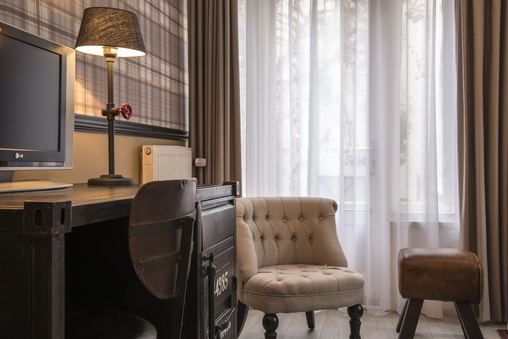 Фото Max Brown Hotel Canal District