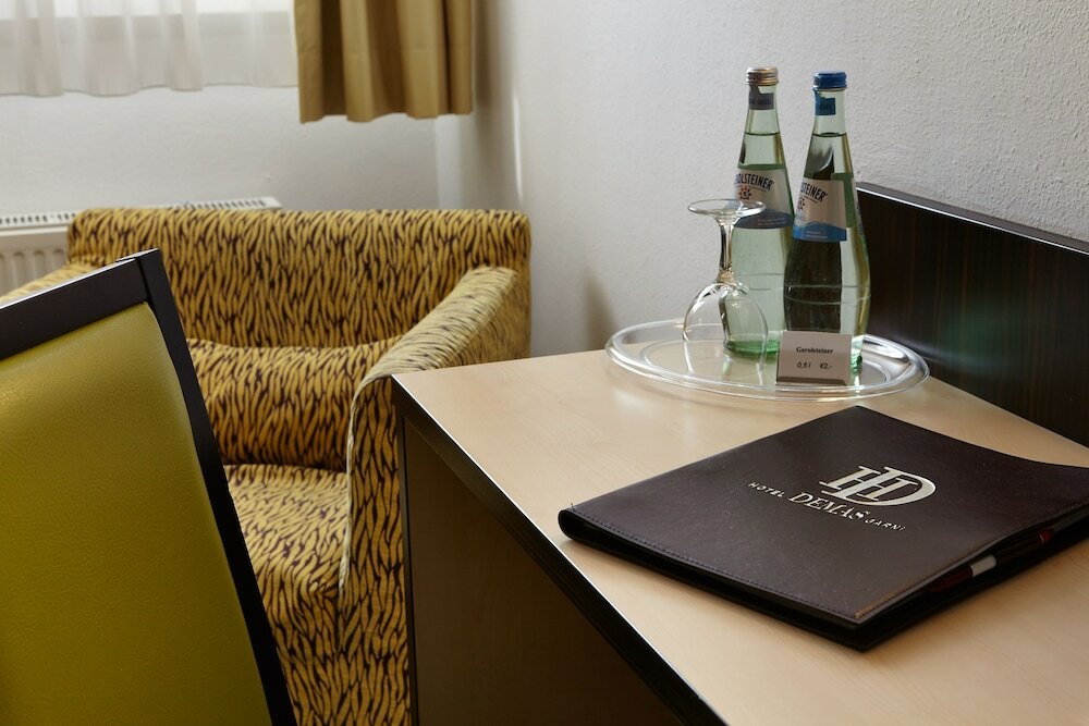 Фото Hotel Demas Unterhaching