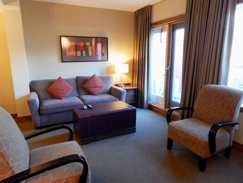 Фото Fire Mountain Lodge