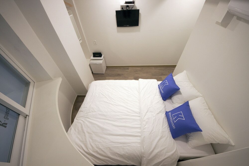 Фото K-Guesthouse Myeongdong 1
