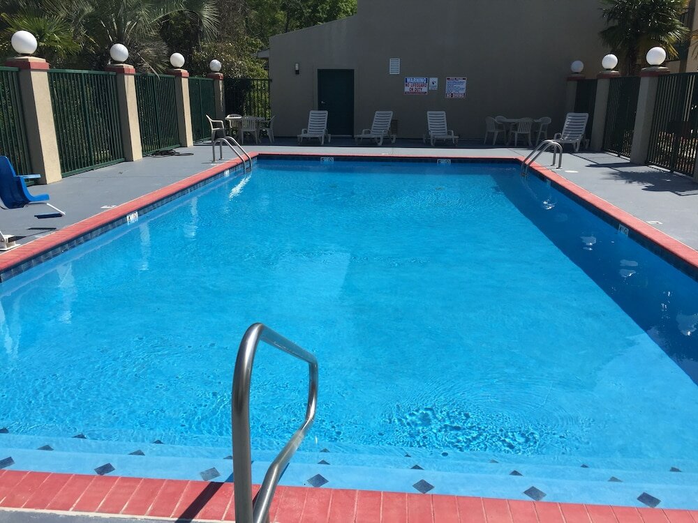 Фото SureStay Plus Hotel by Best Western Hammond