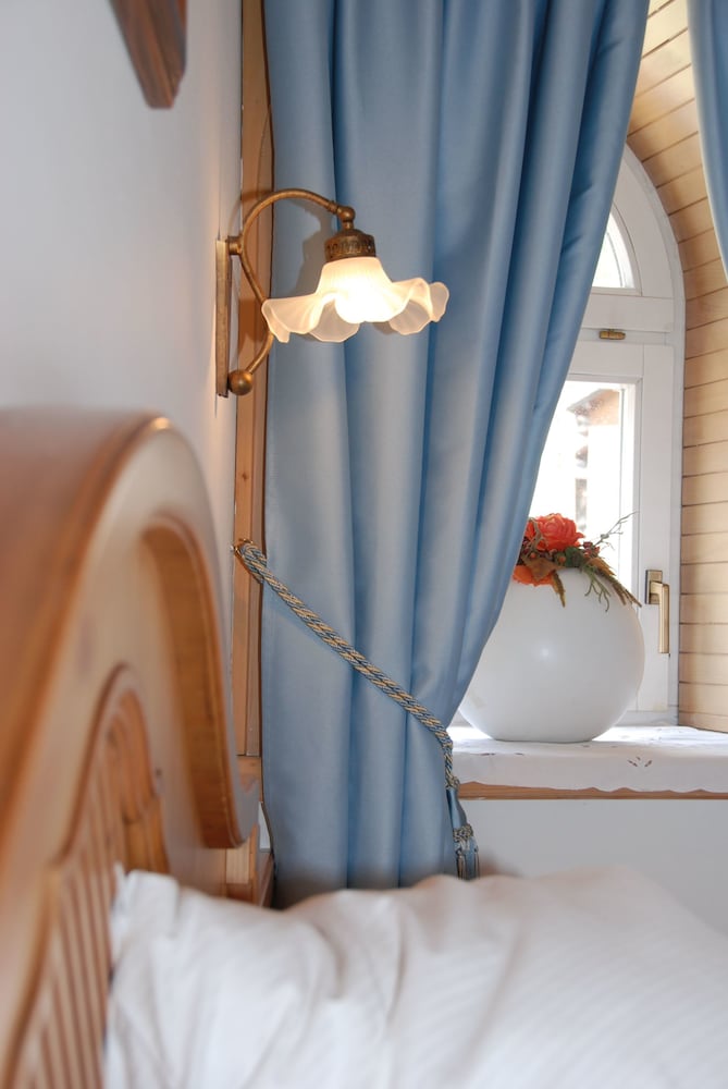 Фото Central Hotel