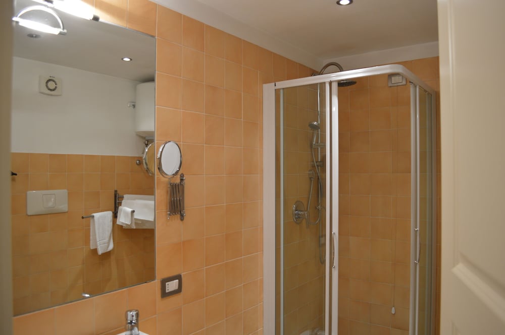 Фото CostantiNapoli 27