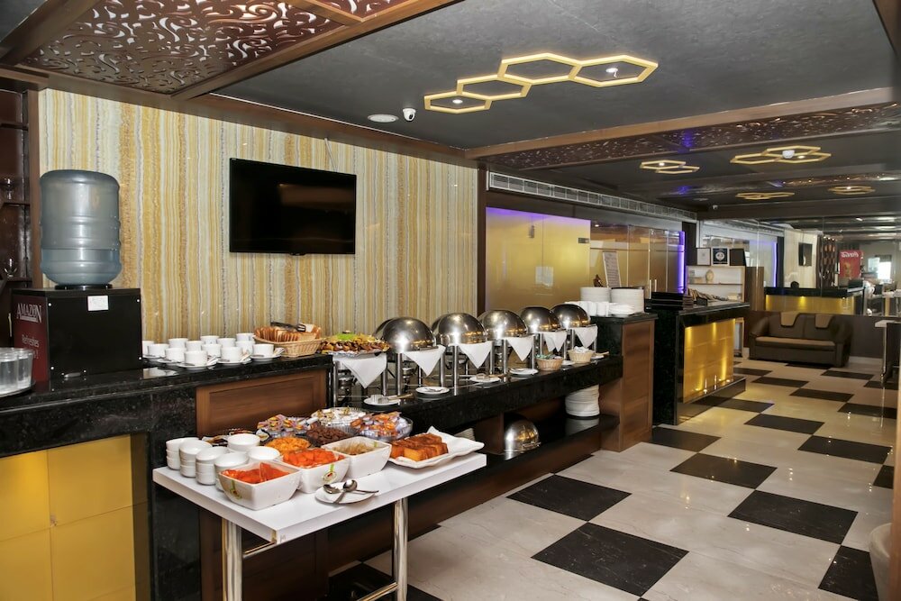 Фото Hotel Ganges Grand