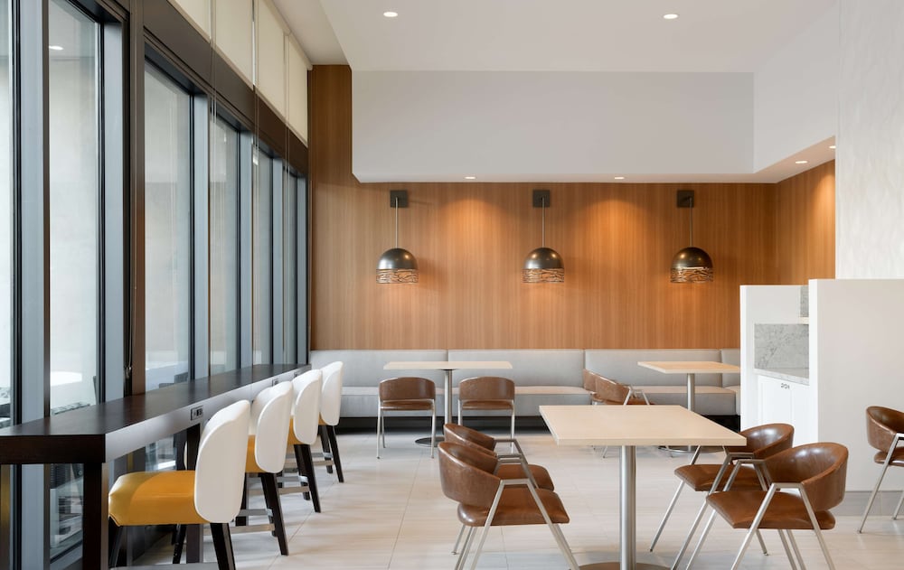 Фото Hyatt Place Pasadena