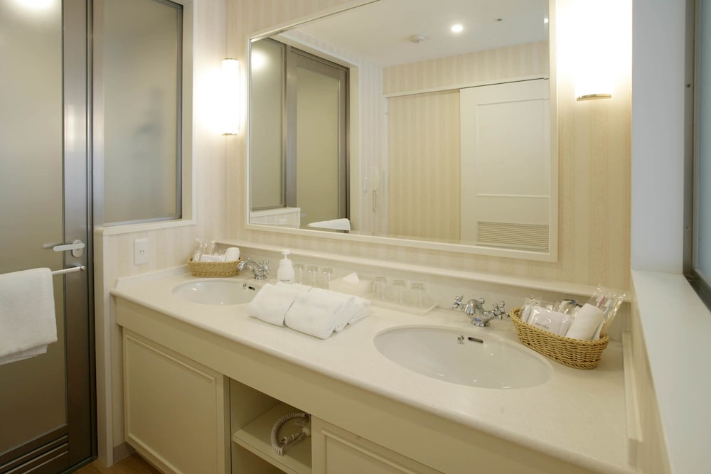 Фото Hotel Emion Tokyo Bay