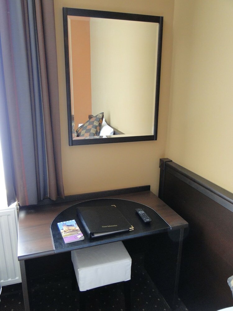 Фото Hotel Malon